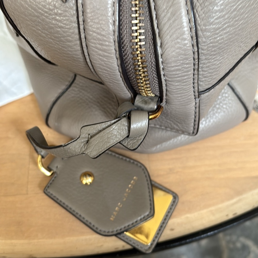 Marc Jacobβs Calfskin Recruit Bauletto Satchel Purse Bag Mink Gray - Picture 7 of 14
